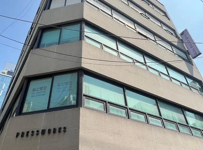 Arte Premium Oneroomtel Myeongdong Seul